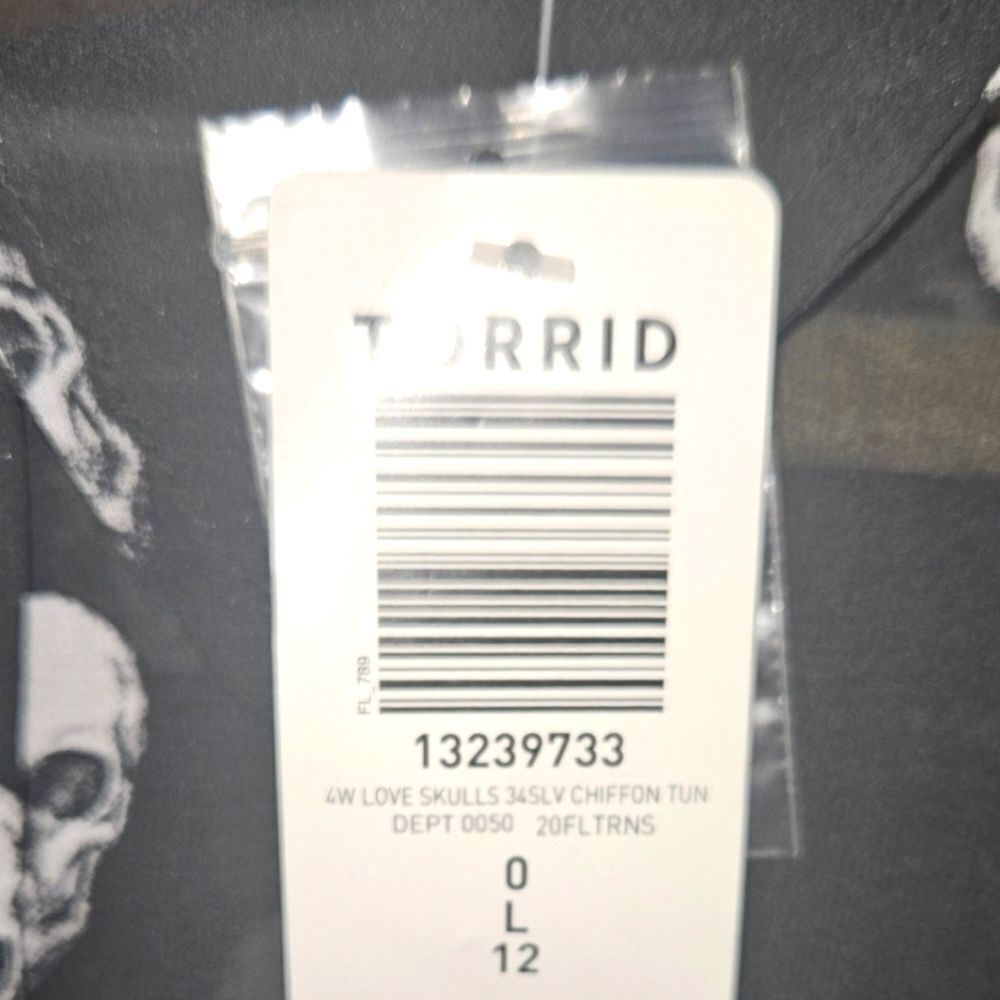 Torrid plus size chiffon school open sleeve but in front blouse. - Picture 14 of 16